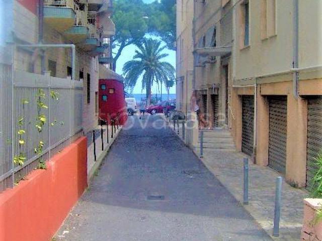 Appartamento in affitto ad Alassio via Leonardo da Vinci, 246/8, arredato, box, riscaldamento autonomo TrovaCasa