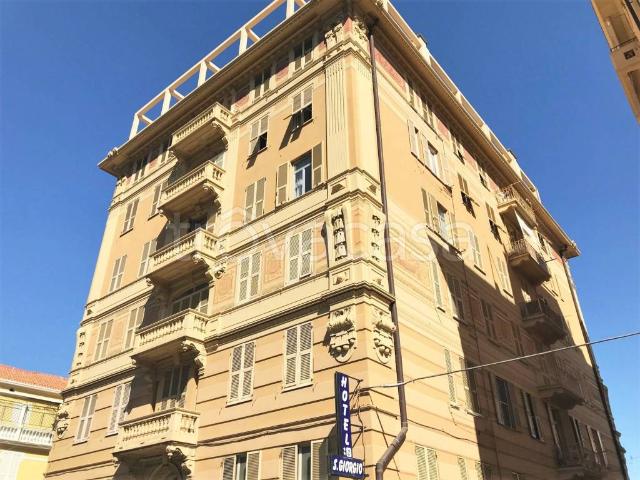Appartamento in affitto ad Alassio viale d. Hanbury, 192, riscaldamento autonomo, ascensore, turistica TrovaCasa