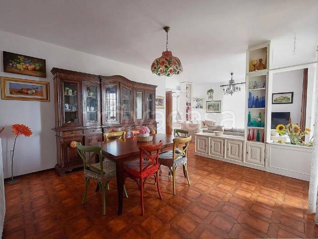 Appartamento in affitto ad Albisola Superiore corso Filippo Ferrari, 30, fronte mare, ascensore, lavatrice TrovaCasa