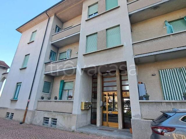 Appartamento in affitto ad Albizzate via Campo dei Fiori, 7, arredato, riscaldamento autonomo, cantina TrovaCasa