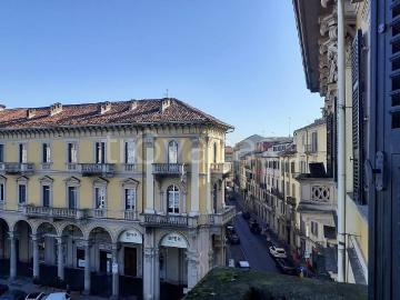 Appartamento in affitto ad Alessandria via Giovanni Lanza, 13, arredato, centrale, vicinanze negozi TrovaCasa