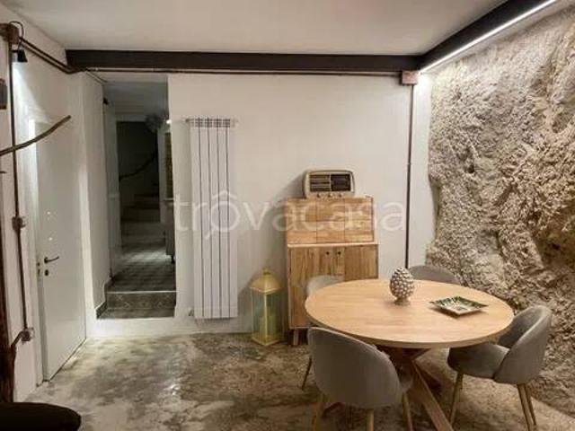 Appartamento in affitto ad Alfedena borgo Veroli, terrazzo, luminoso, balcone TrovaCasa