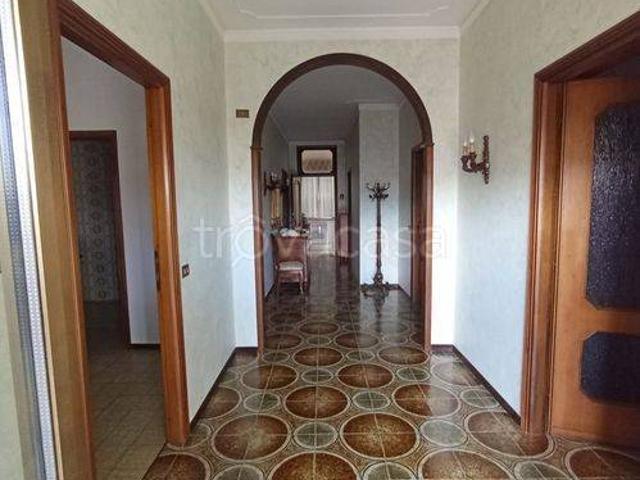 Appartamento in affitto ad Alta Val Tidone, arredato, centrale, cantina TrovaCasa