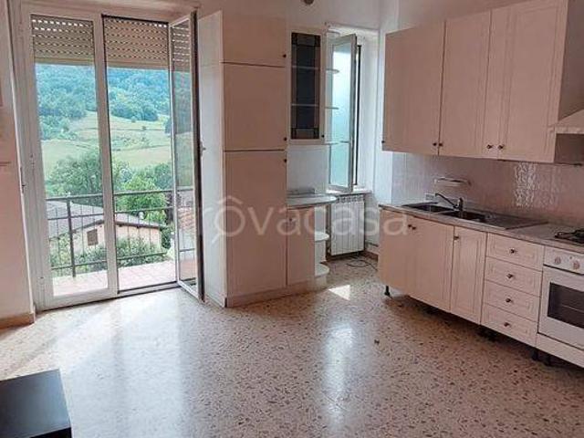 Appartamento in affitto ad Alta Val Tidone, box, riscaldamento autonomo, cantina TrovaCasa
