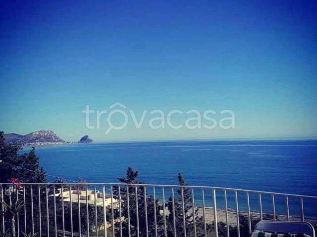 Appartamento in affitto ad Altavilla Milicia strada Statale 113 Settentrionale Sicula No Number, posto auto, vista mare TrovaCasa