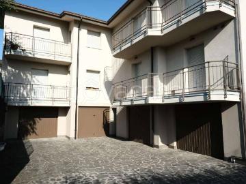 Appartamento in affitto ad Ambivere, arredato, box, ristrutturato TrovaCasa