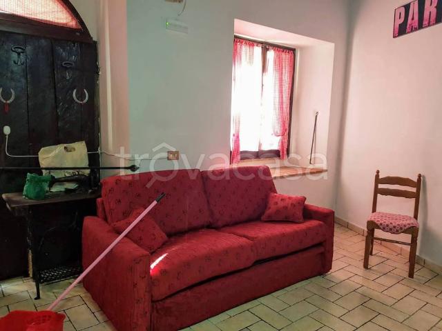 Appartamento in affitto ad Amelia via Melchiade Fossati, arredato, centrale, ingresso indipendente TrovaCasa