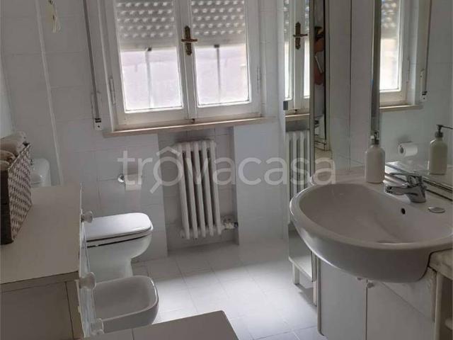 Appartamento in affitto ad Ancona, arredato, balcone, cucina abitabile TrovaCasa