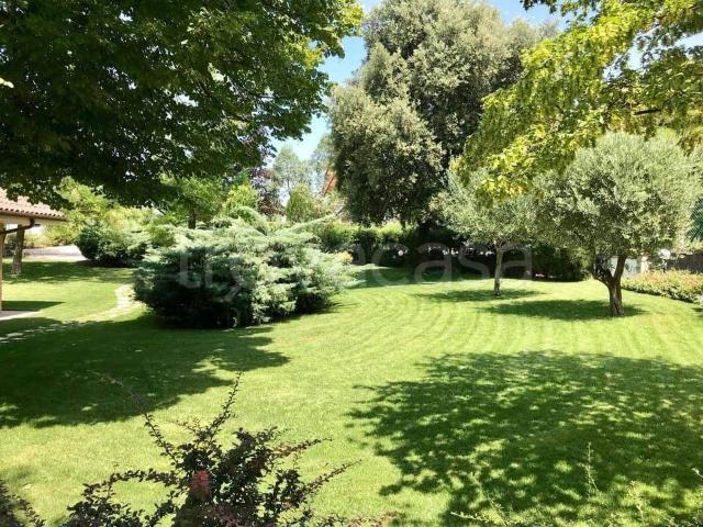 Appartamento in affitto ad Ancona, arredato, giardino privato, posto auto TrovaCasa