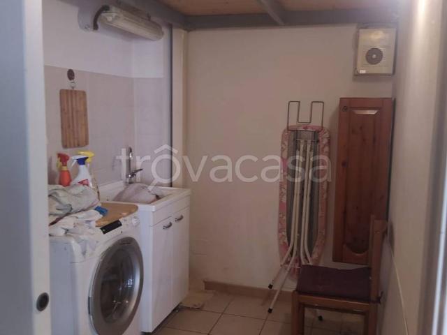 Appartamento in affitto ad Ancona via Cupramontana, arredato, lavatrice, lavanderia TrovaCasa