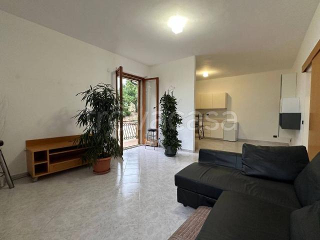 Appartamento in affitto ad Ancona via Sappanico, 89M, giardino privato, posto auto, parzialmente arredato TrovaCasa