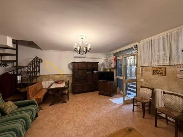 Appartamento in affitto ad Anzio via Corradino di Svevia, arredato, semicentrale, aria condizionata TrovaCasa