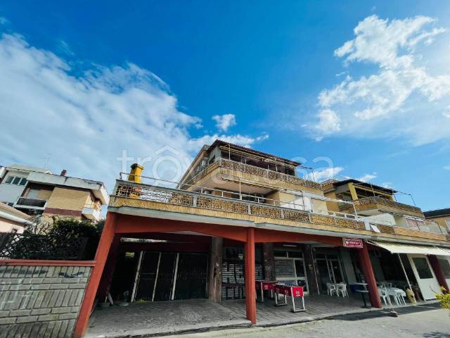 Appartamento in affitto ad Anzio piazza Tor Caldara, arredato, terrazzo TrovaCasa