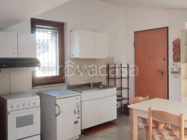 Appartamento in affitto ad Ascoli Piceno, arredato, terrazzo, ultimo piano TrovaCasa