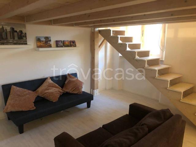 Appartamento in affitto ad Assisi via indipendenza, arredato, aria condizionata, ingresso indipendente TrovaCasa