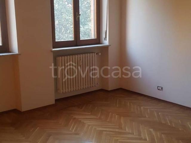 Appartamento in affitto ad Asti via martorelli, 4, non arredato/vuoto, ascensore, posto auto coperto TrovaCasa