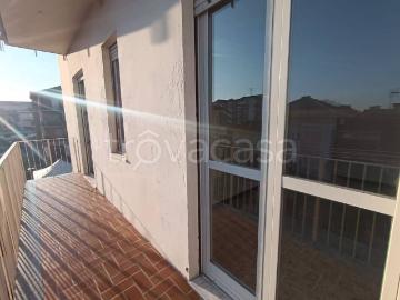 Appartamento in affitto ad Asti via Michele Giusta, 7, non arredato/vuoto, terrazzo, ristrutturato TrovaCasa