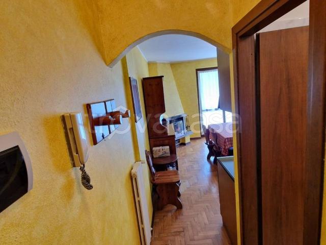 Appartamento in affitto ad Aprica via Magnolta, 18, arredato, posto auto, terrazzo TrovaCasa