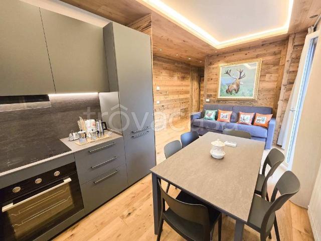 Appartamento in affitto ad Aprica via Magnolta, 20, arredato, box, terrazzo TrovaCasa