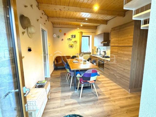 Appartamento in affitto ad Arona via Vergante, arredato, giardino privato, lavatrice TrovaCasa