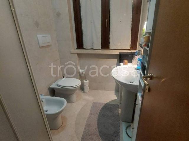 Appartamento in affitto ad Arezzo via Buonconte da Montefeltro, giardino privato, box, terrazzo TrovaCasa
