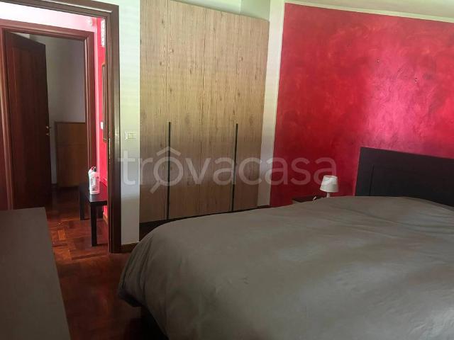 Appartamento in affitto ad Arezzo via Tortaia, arredato, terrazzo, caminetto TrovaCasa
