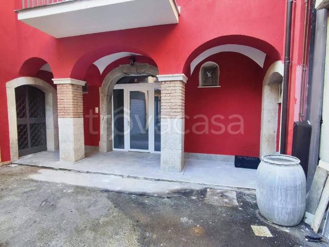 Appartamento in affitto ad Atripalda via Roma, non arredato/vuoto, cucina abitabile, doppi servizi TrovaCasa