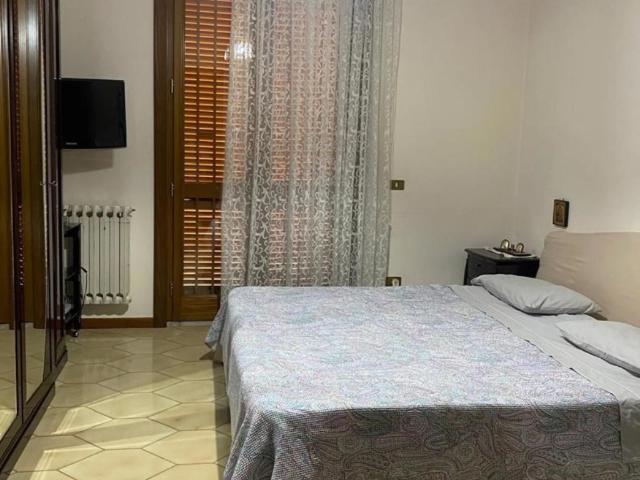 Appartamento in affitto ad Aversa aversa g. Amendola,1, non arredato/vuoto, posto auto, terrazzo TrovaCasa