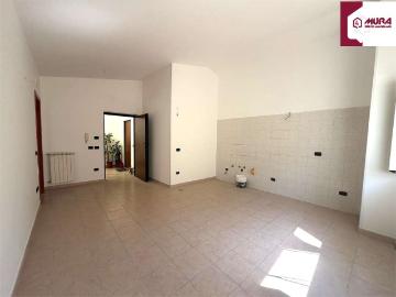 Appartamento in affitto ad Aversa via belvedere 2, non arredato/vuoto, riscaldamento autonomo, doppia esposizione TrovaCasa