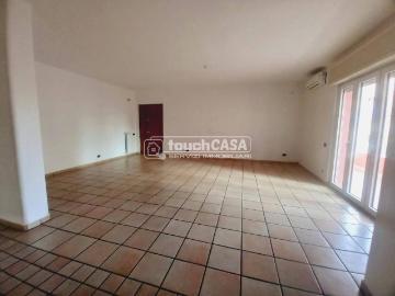 Appartamento in affitto ad Aversa via Leonardo da Vinci, non arredato/vuoto, box, ascensore TrovaCasa