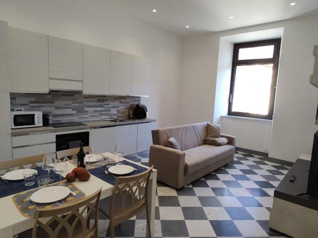 Appartamento in affitto Carrara