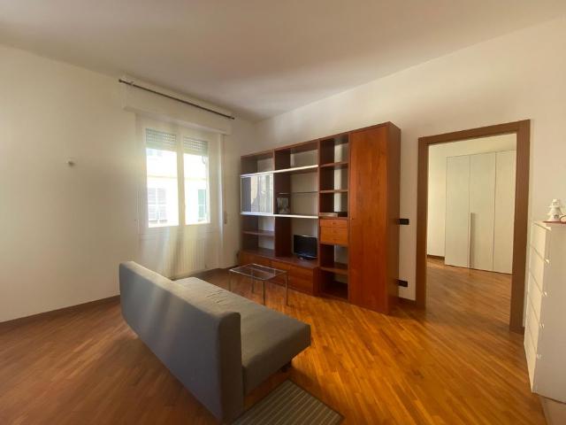Appartamento in affitto Castelletto Genova