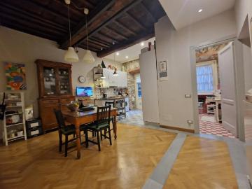Appartamento in affitto Centro, Carrara