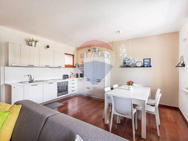 Appartamento in Affitto Desenzano del Garda 39181002 519 | RE/MAX Italia