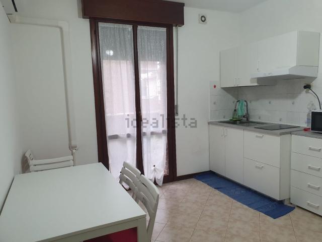 Appartamento in affitto di 43 m² in Via Settecani Cavidole