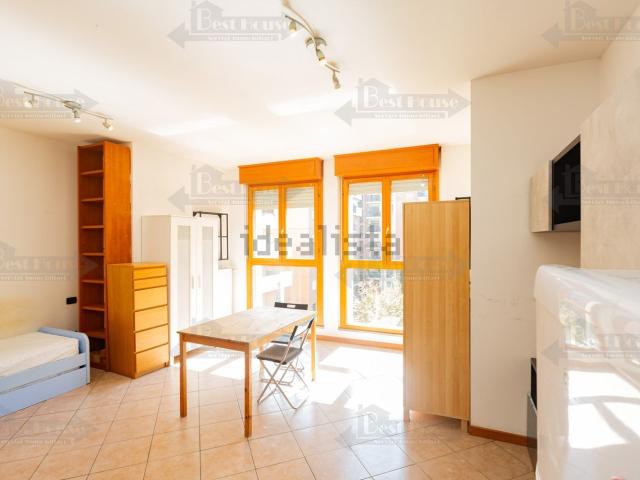 Appartamento in affitto di 40 m² in Via Caduti in Missione di Pace, 11