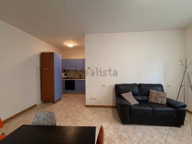 Appartamento in affitto di 40 m² in Via Salvo d&apos Acquisto