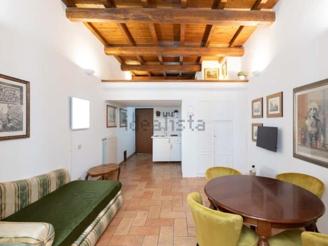 Appartamento in affitto di 41 m² in Via della Reginella, 6