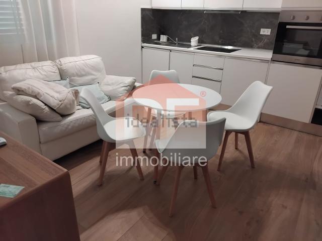 Appartamento in affitto di 41 m² in Viale G. Leopardi, 58