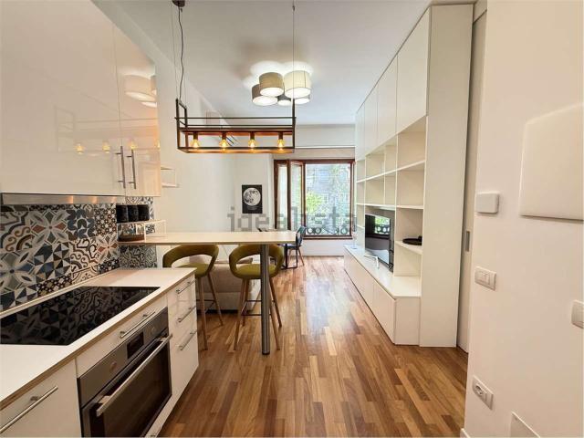 Appartamento in affitto di 47 m² in Via Andrea Maria Ampère, 102