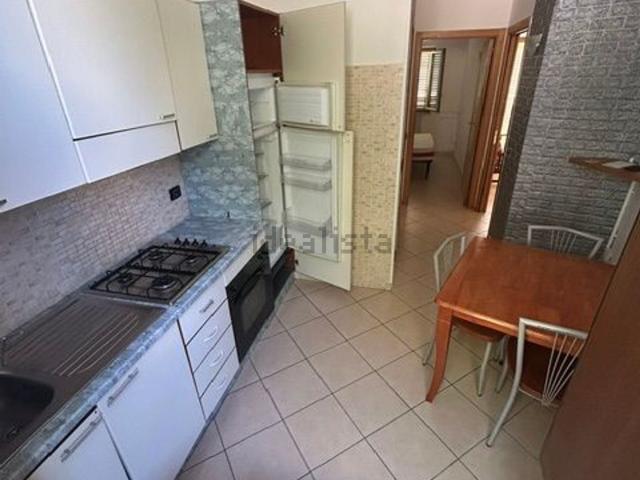 Appartamento in affitto di 447 m² in Via Vincenzo D&apos Amato