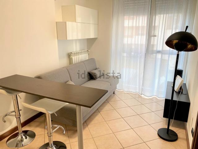 Appartamento in affitto di 44 m² in Via CADUTI MISSIONE DI PACE, 19