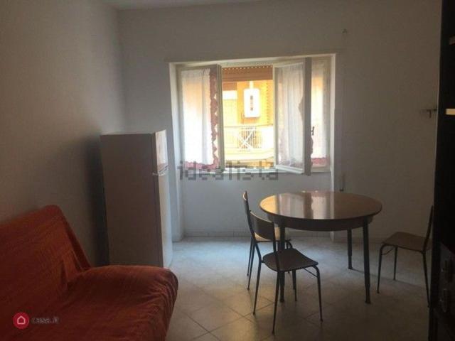 Appartamento in affitto di 45 m² in Via Basilicata