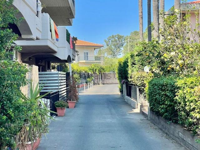 Appartamento in affitto di 45 m² in Via Capomulini
