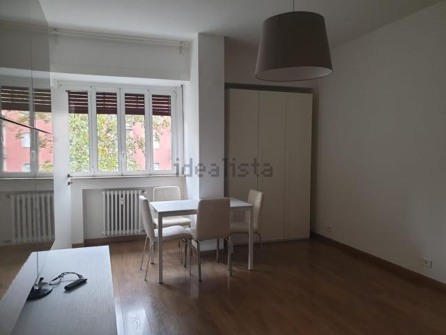 Appartamento in affitto di 45 m² in Via Cenisio, 45