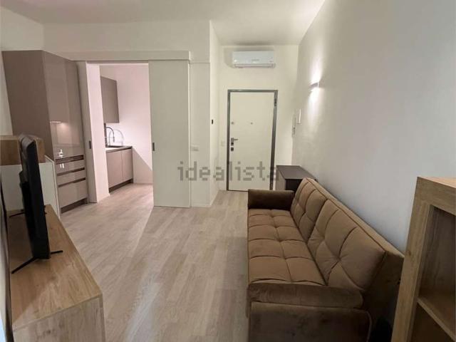 Appartamento in affitto di 45 m² in Via Lorenteggio, 39