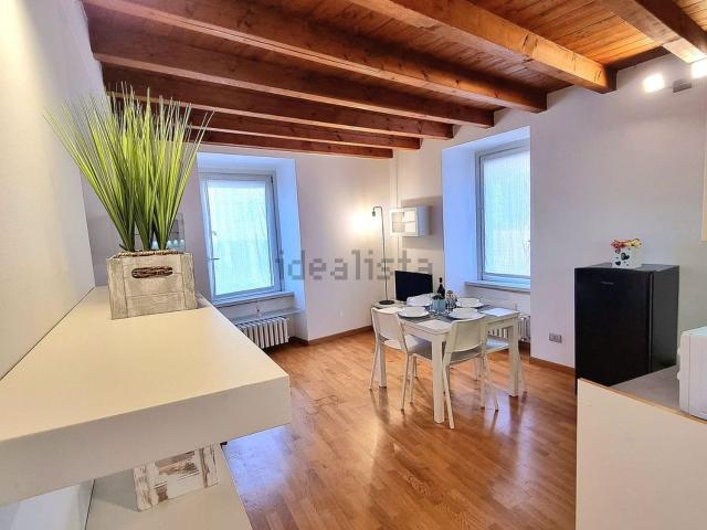 Appartamento in affitto di 45 m² in Via Maironi Giovanni da Ponte, 50