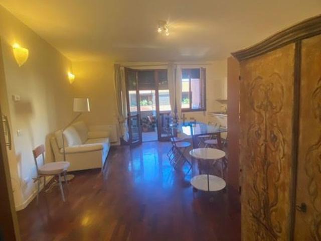Appartamento in affitto di 45 m² in Via Parisio