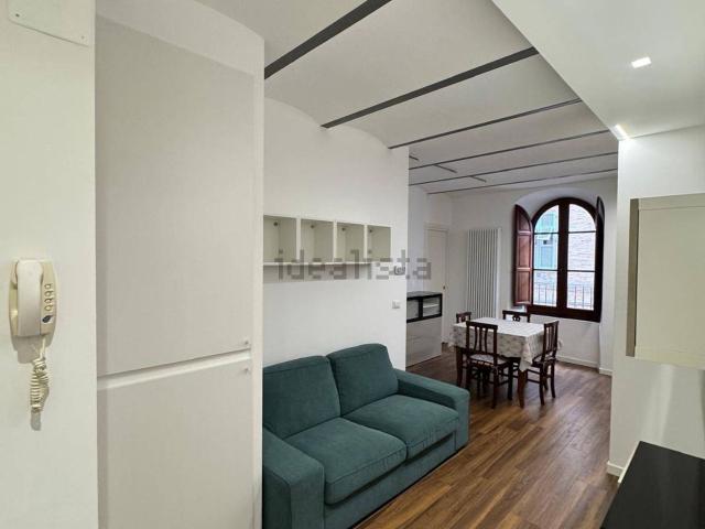 Appartamento in affitto di 45 m² in Via Perpenti