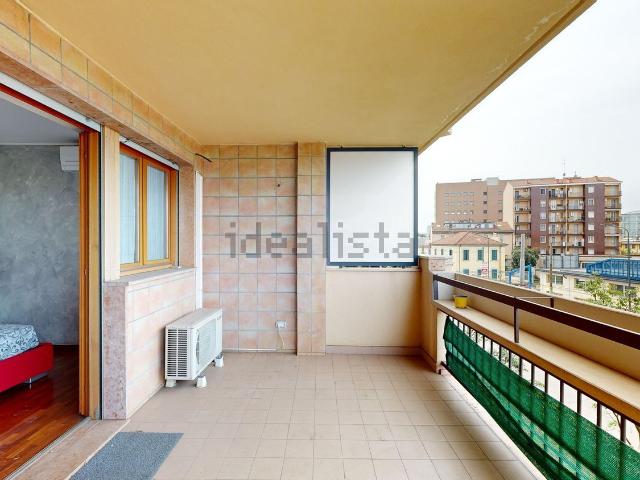Appartamento in affitto di 45 m² in Viale Carlo Espinasse, 122